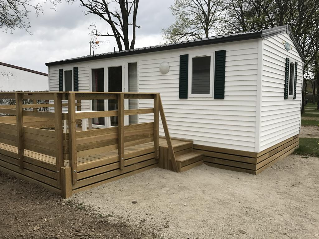 Camping De Contrexéville Exterior foto